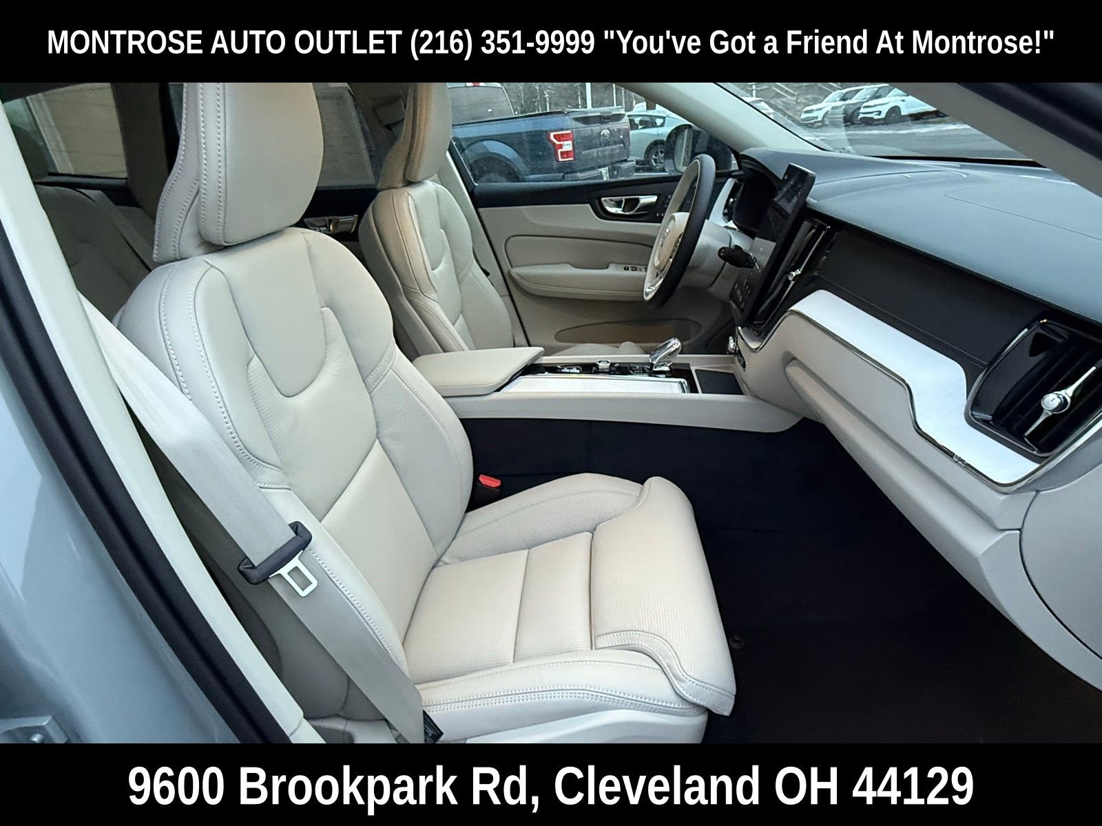 New 2026 Volvo XC60 T8 Ultra w/ Protection Package Premier image 17