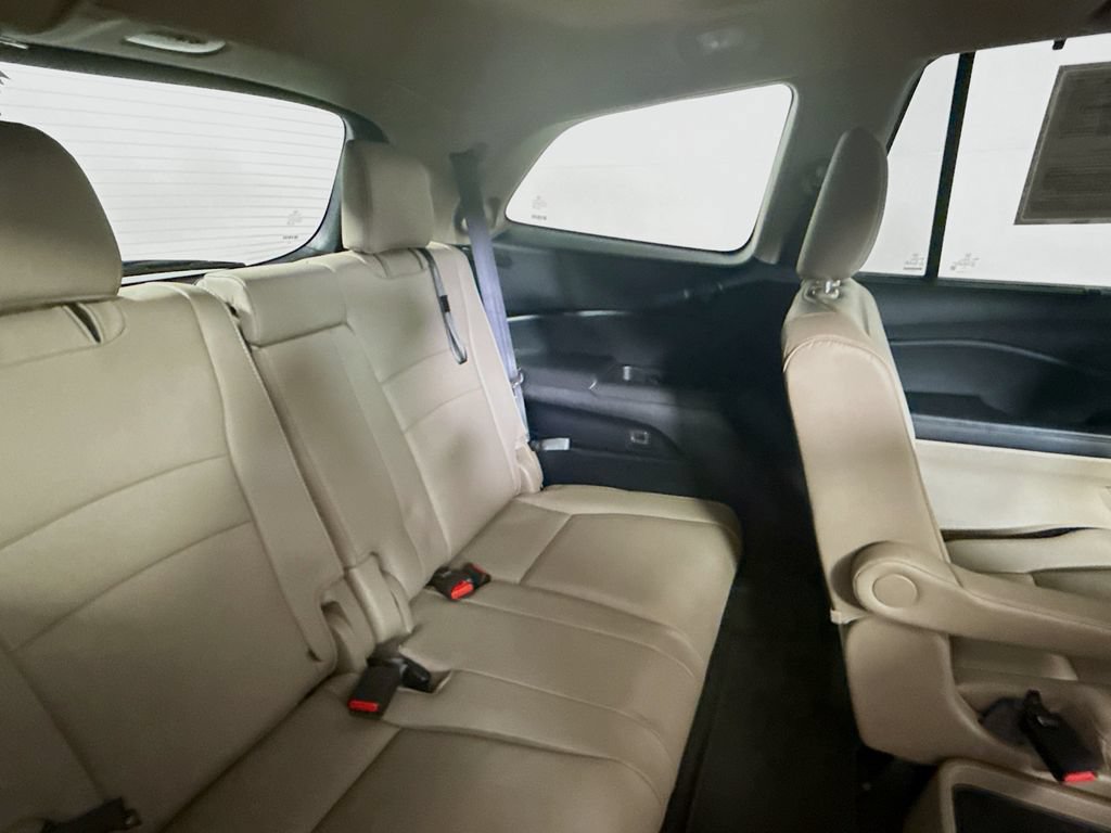 Used 2020 Honda Pilot Elite image 25