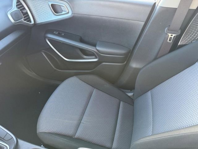 Used 2024 Kia Soul LX w/ Option Group 015 image 23