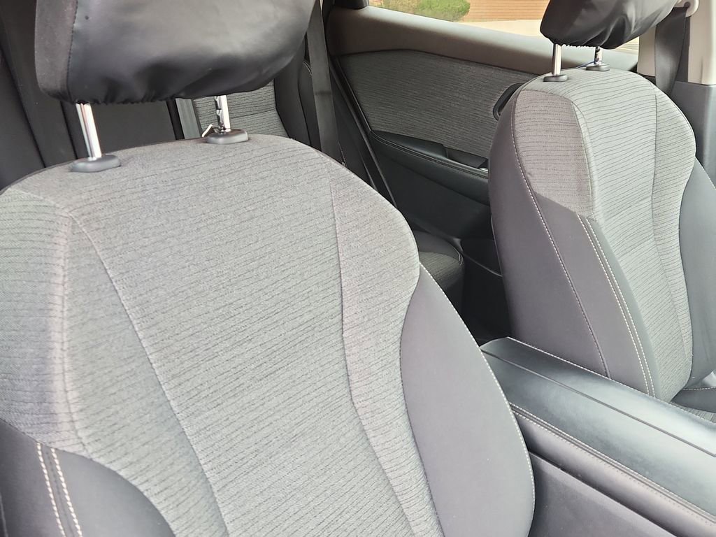 Used 2023 Nissan Rogue SV image 14