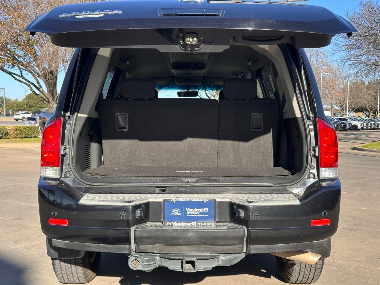 Used 2011 Nissan Armada SV image 16