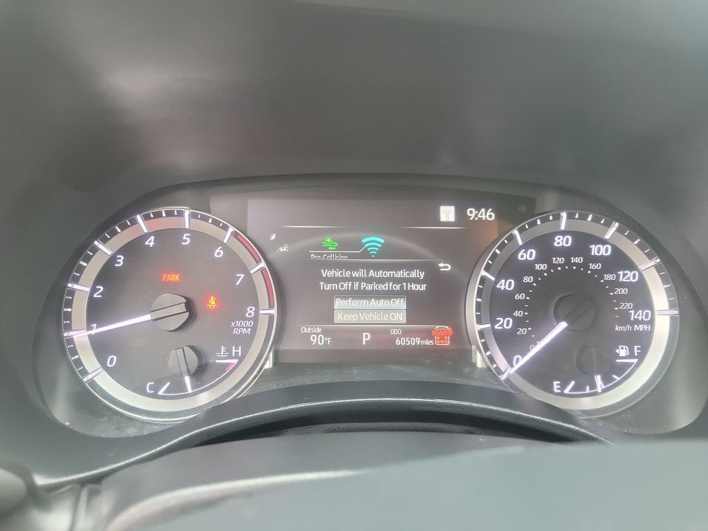 Certified 2024 Toyota Highlander XLE FWD image 39