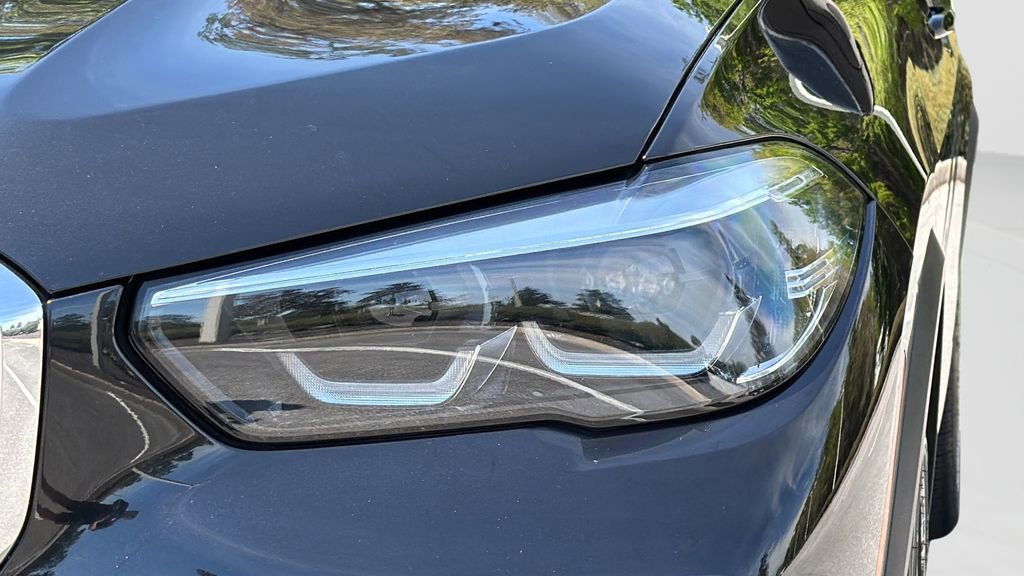 Used 2022 BMW X5 xDrive40i w/ Premium Package image 34