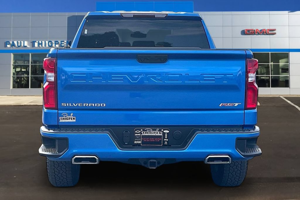 Used 2025 Chevrolet Silverado 1500 RST w/ Z71 Off-Road Package AWD/4WD image 5