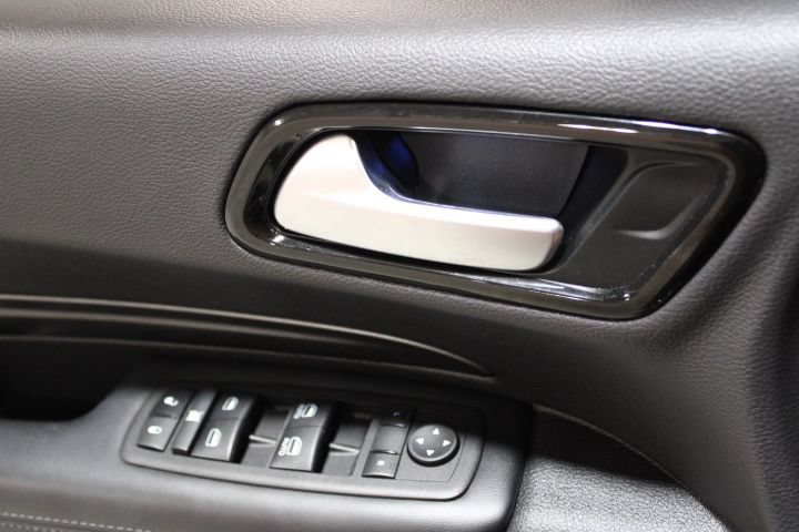 Used 2024 Dodge Durango SXT AWD/4WD image 18