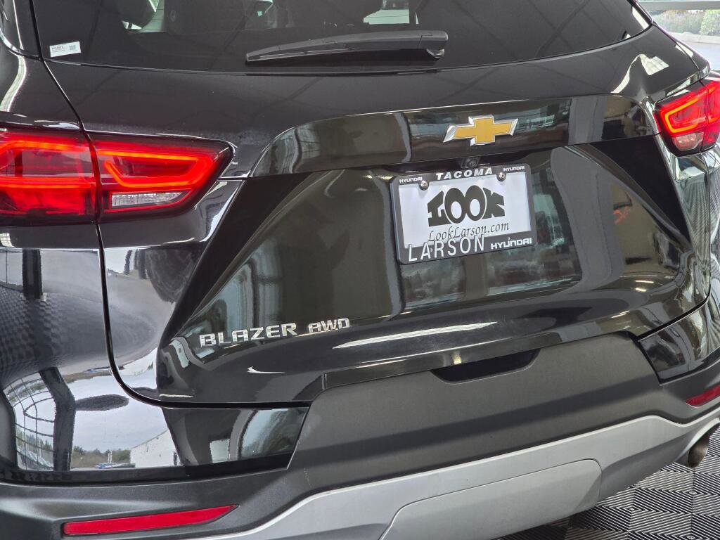 Used 2025 Chevrolet Blazer LT image 13