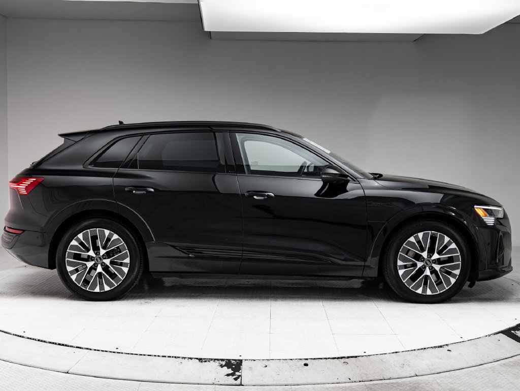 Used 2024 Audi Q8 e-tron Premium Plus w/ Prestige Package AWD/4WD image 28
