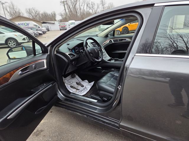 Used 2015 Lincoln MKZ Hybrid w/ Equipment Group 202A Reserve FWD image 12