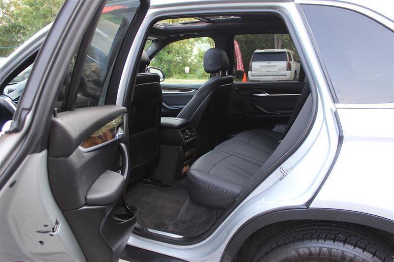Used 2017 BMW X5 xDrive35i AWD/4WD image 23