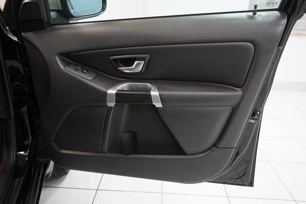 Used 2013 Volvo XC90 3.2 image 31