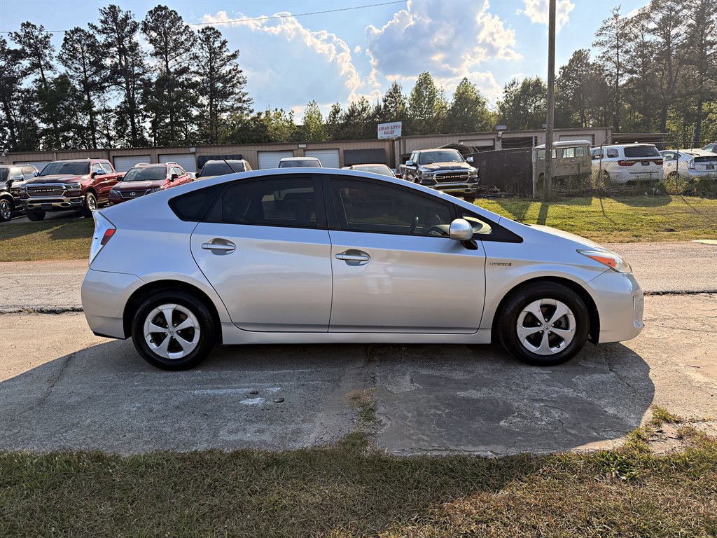 Used 2014 Toyota Prius Four FWD image 4