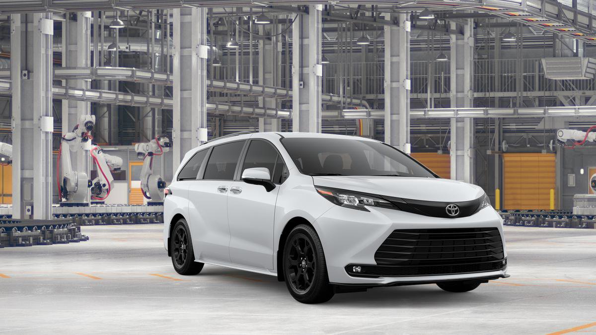 New 2026 Toyota Sienna XLE Woodland Edition image 15