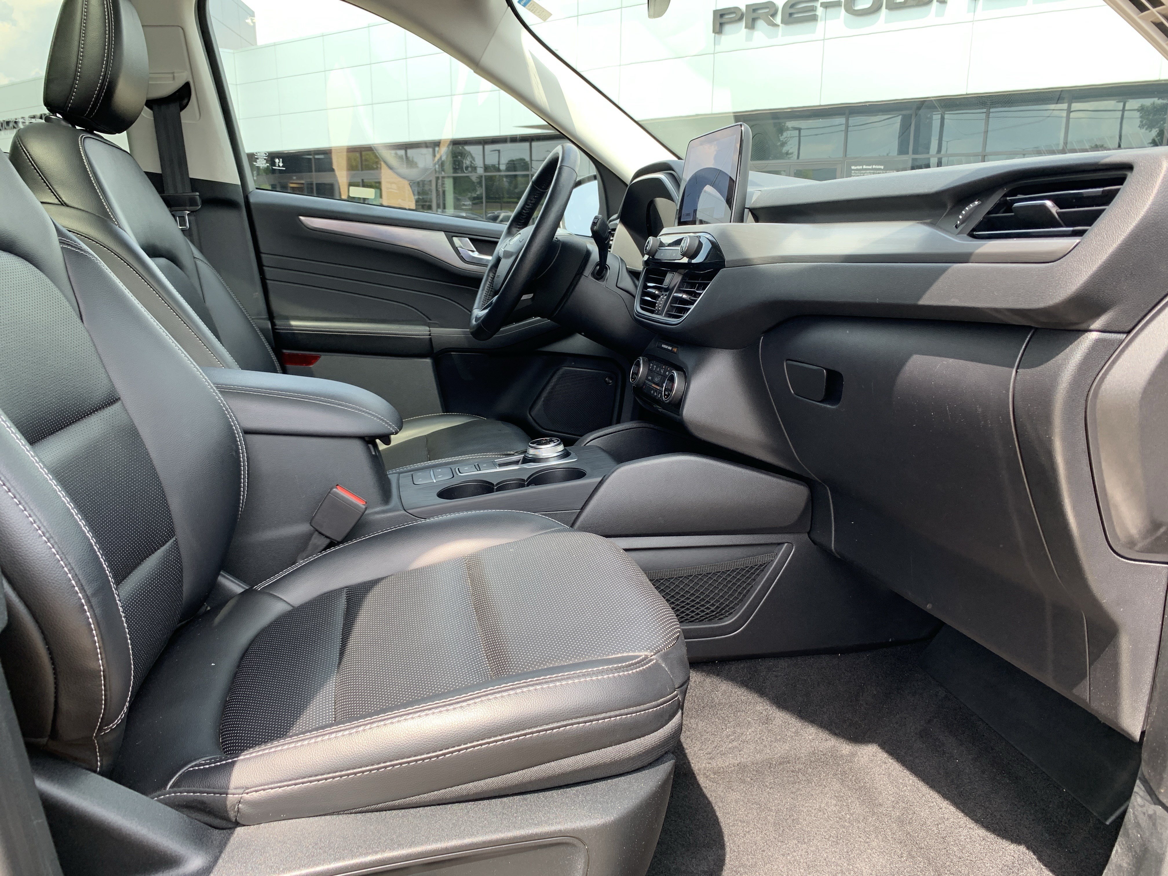 Used 2021 Ford Escape Titanium AWD/4WD image 35