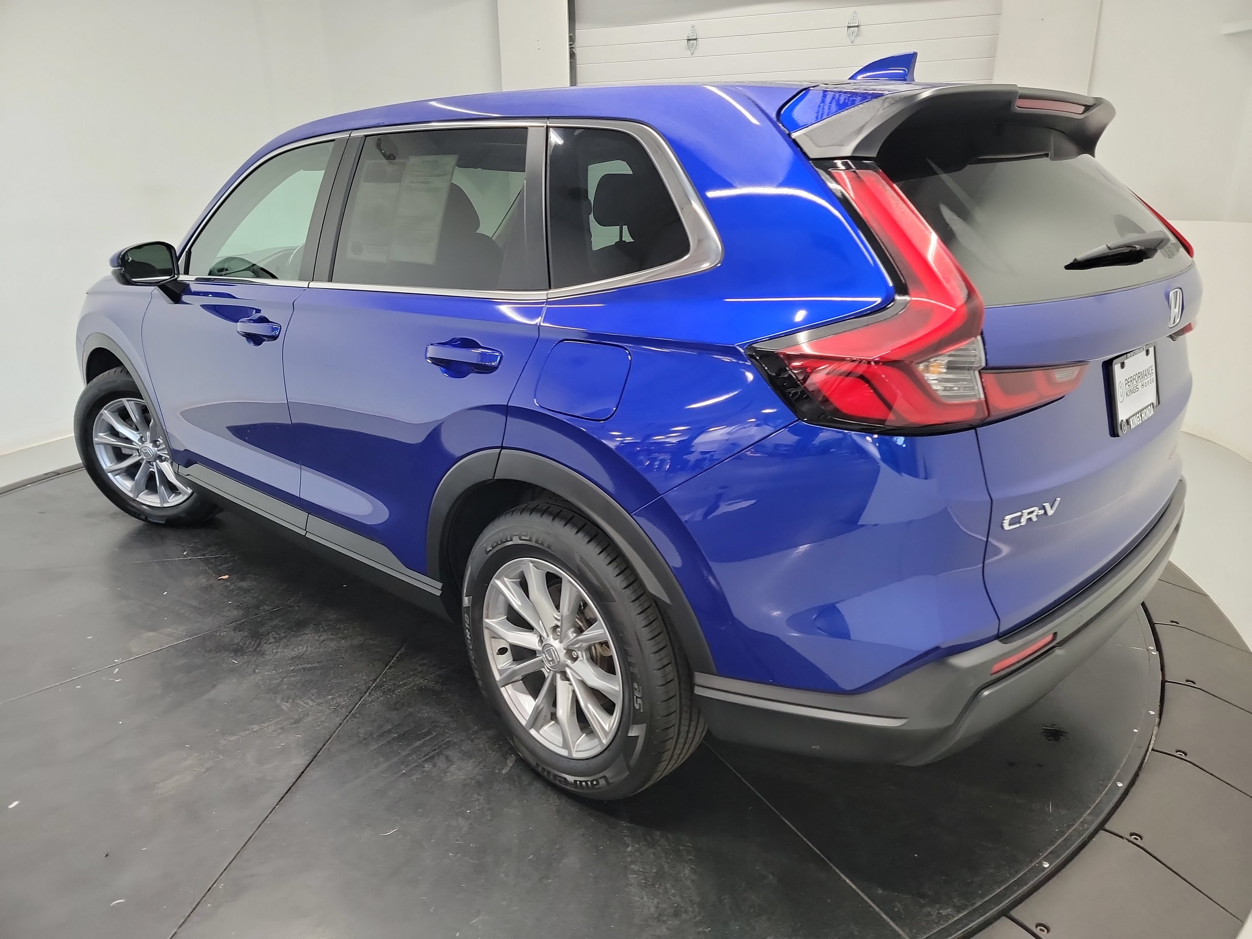 Used 2025 Honda CR-V EX-L image 6