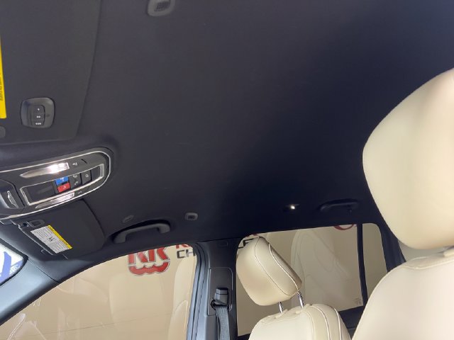 Used 2024 Jeep Grand Cherokee L Limited RWD image 21