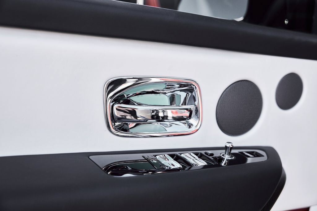 Used 2026 Rolls-Royce Cullinan AWD/4WD image 37