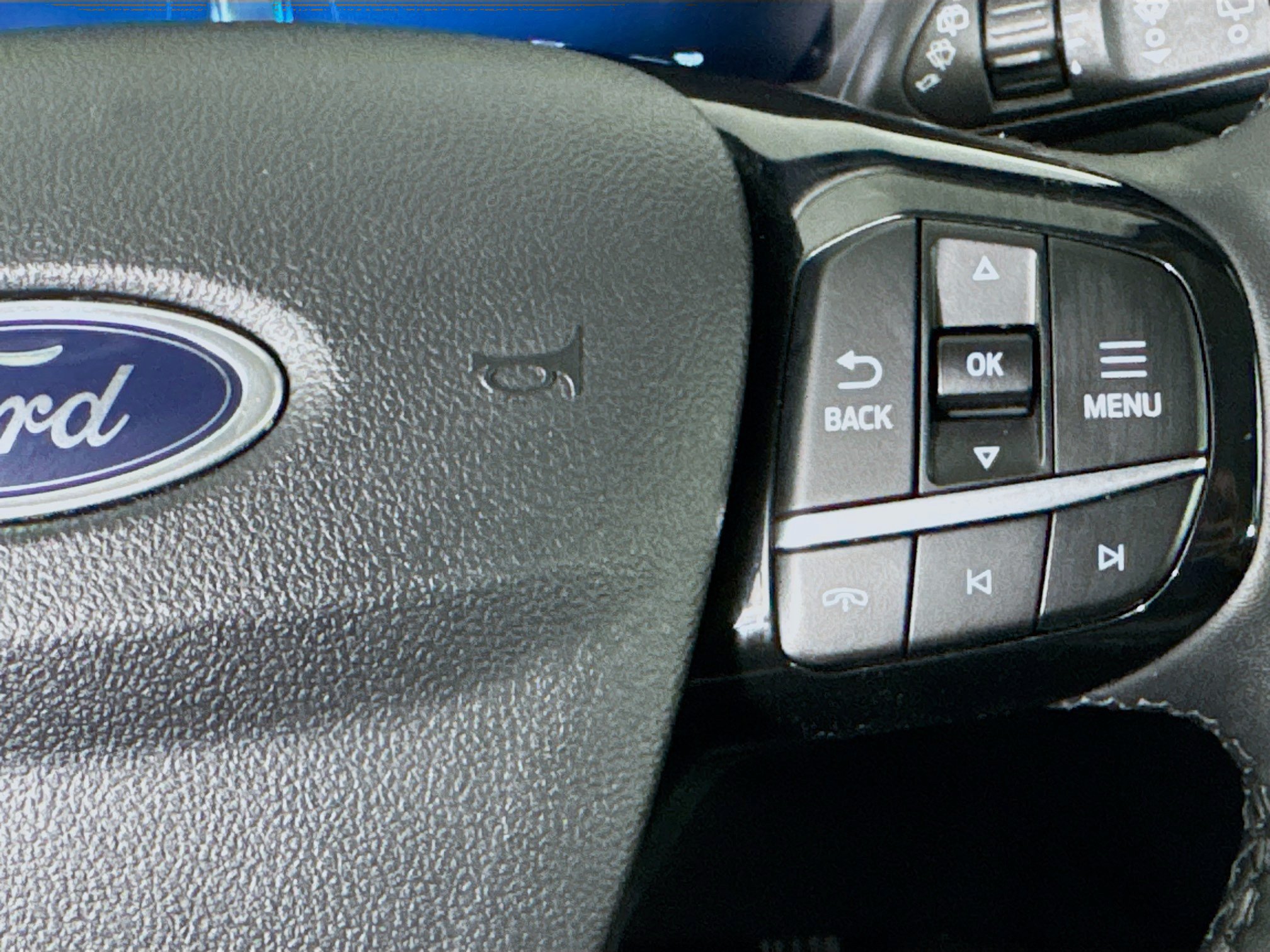 Used 2024 Ford Escape Platinum AWD/4WD image 13