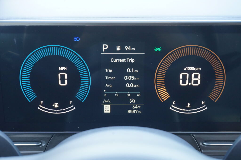 Certified 2025 Hyundai Kona SE FWD image 30