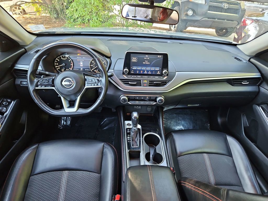 Used 2024 Nissan Altima 2.5 SR FWD image 9