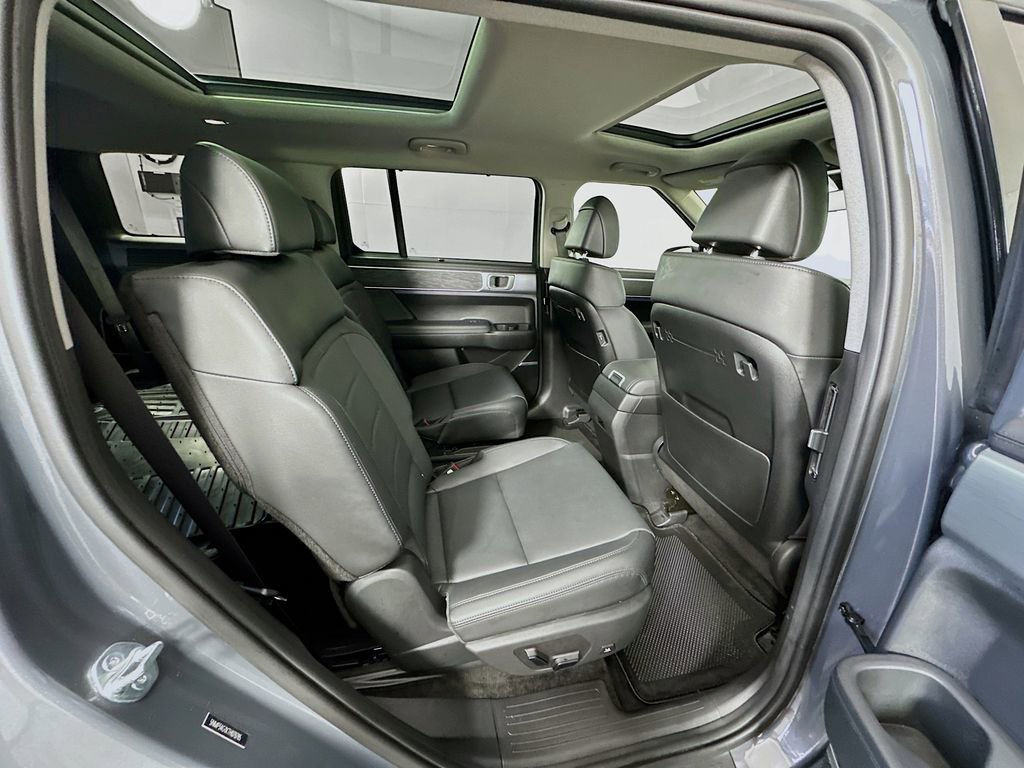 Certified 2026 Hyundai Santa Fe Limited image 28