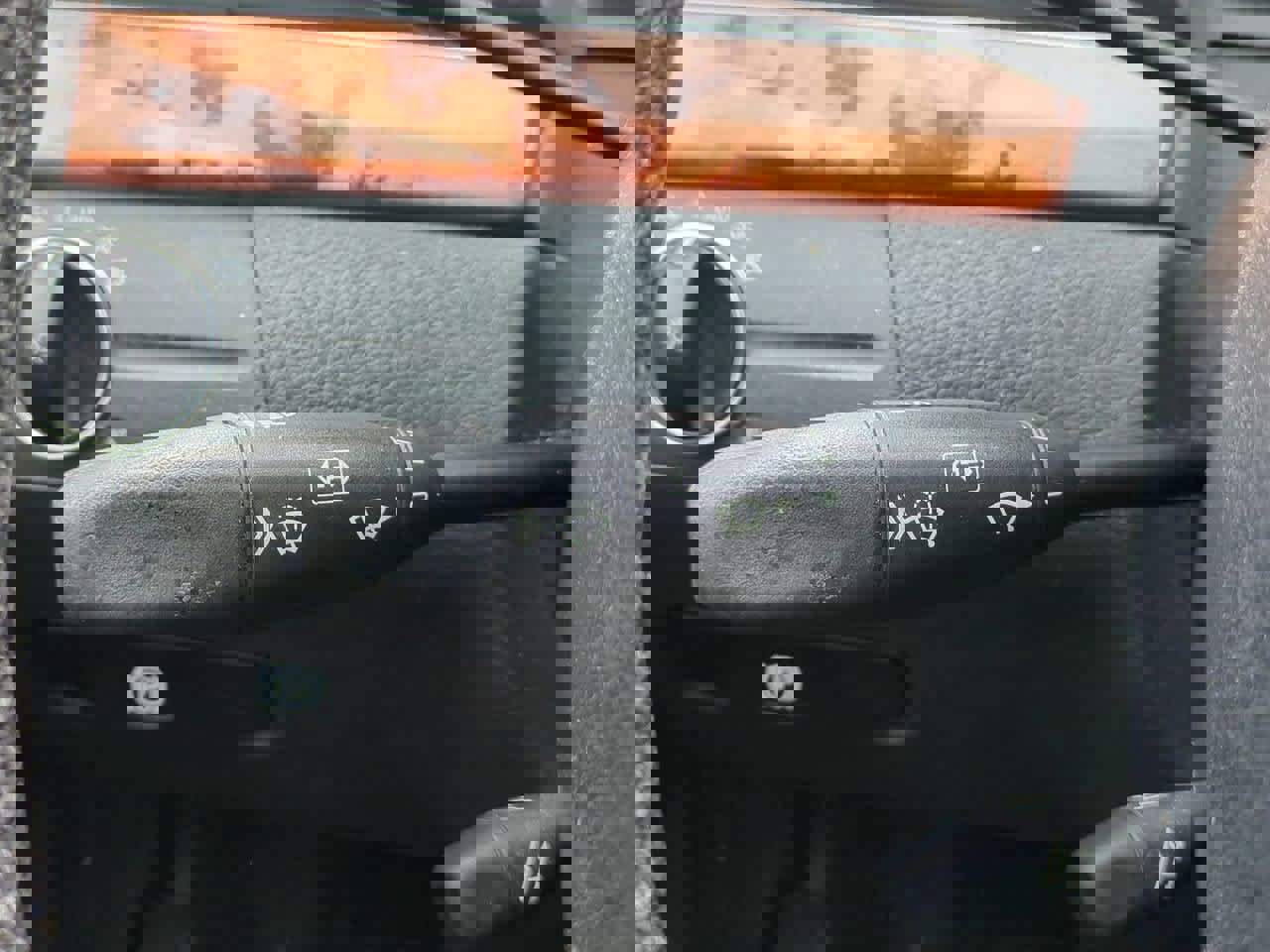 Used 2006 Mercedes-Benz E 350 Sedan image 26