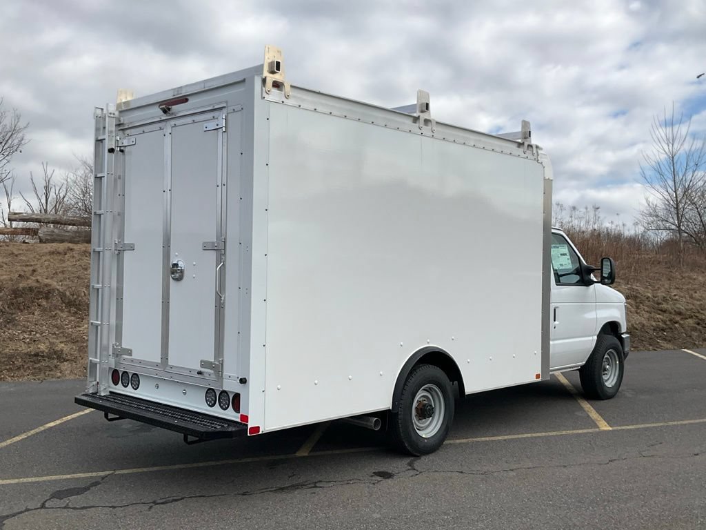 New 2026 Ford E-350 and Econoline 350 Super Duty w/ Power Equipment Group RWD image 23