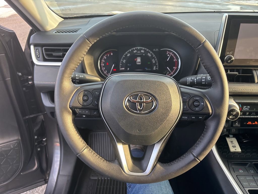 Used 2023 Toyota RAV4 XLE w/ Convenience Package image 20