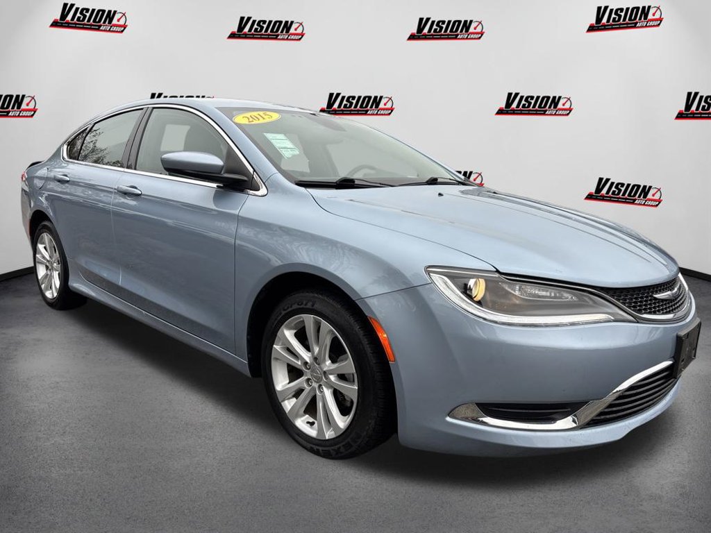 Used 2015 Chrysler 200 Limited w/ Convenience Group FWD image 3