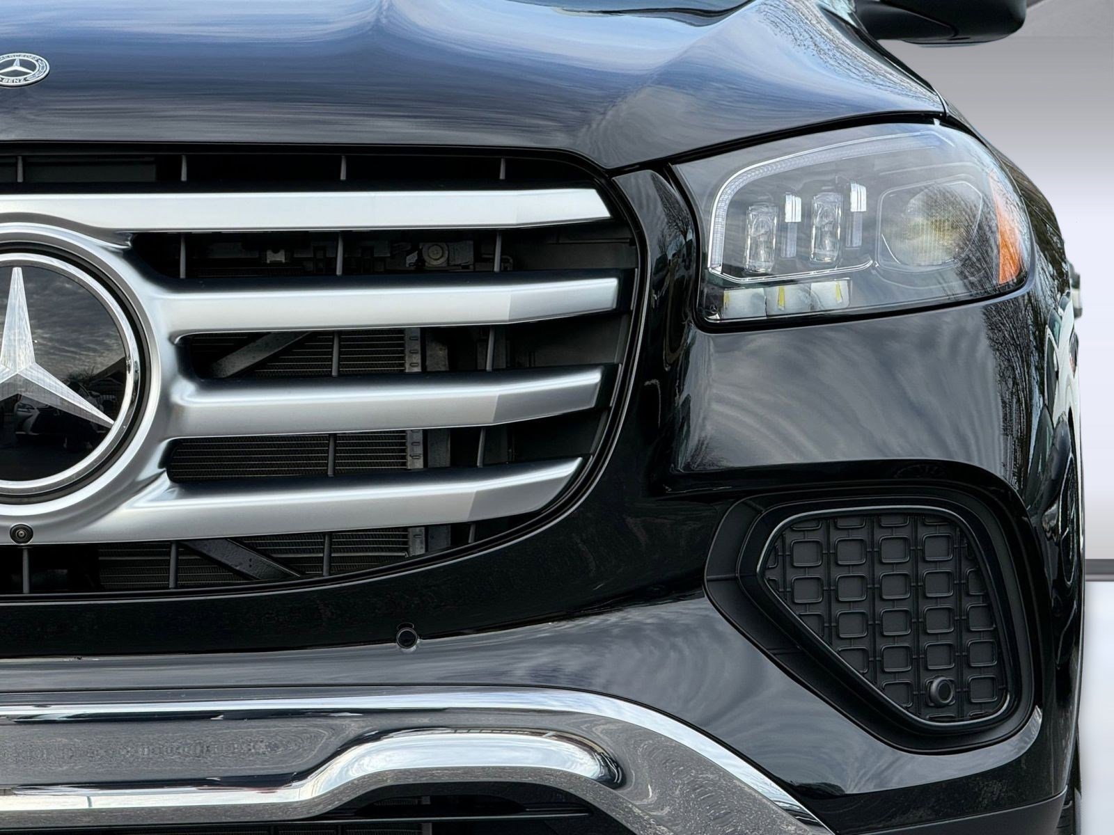 New 2026 Mercedes-Benz GLS 450 4MATIC image 11