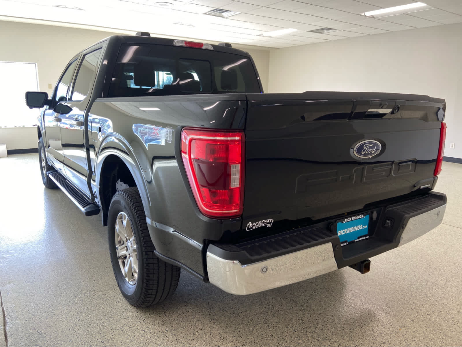 Used 2023 Ford F150 XLT w/ Equipment Group 302A High AWD/4WD image 11
