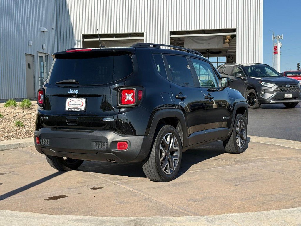 Used 2018 Jeep Renegade Latitude w/ Cold Weather Group AWD/4WD image 5