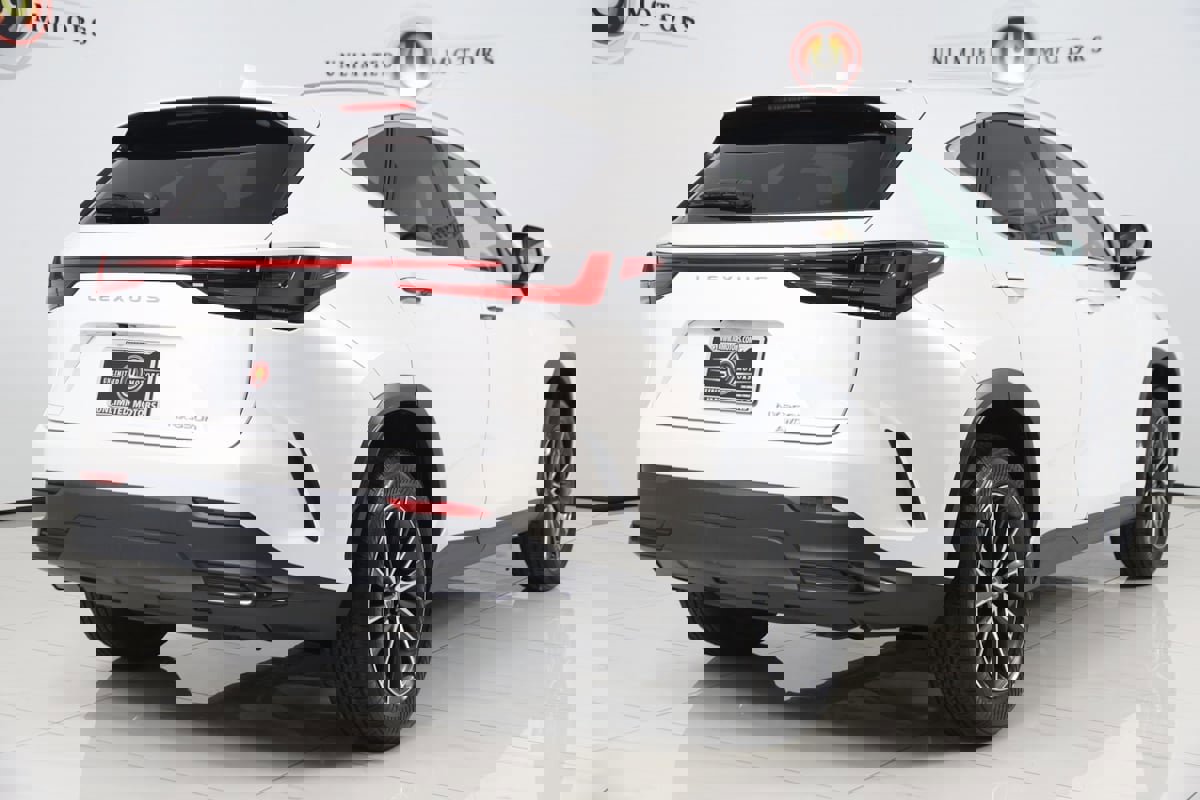 Used 2022 Lexus NX 350 AWD image 3