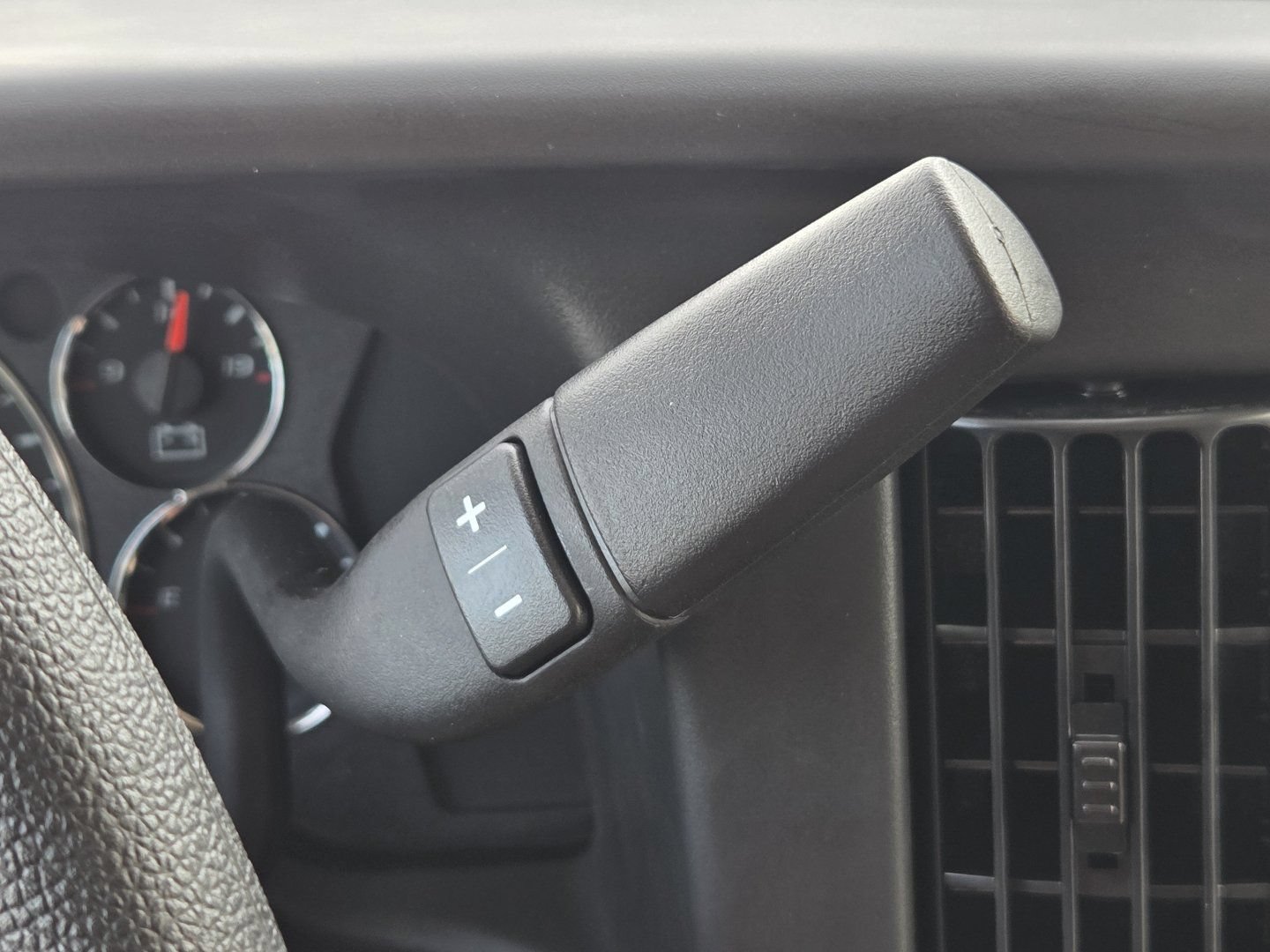 New 2026 GMC Savana 2500 LT w/ LT Preferred Equipment Group RWD image 25