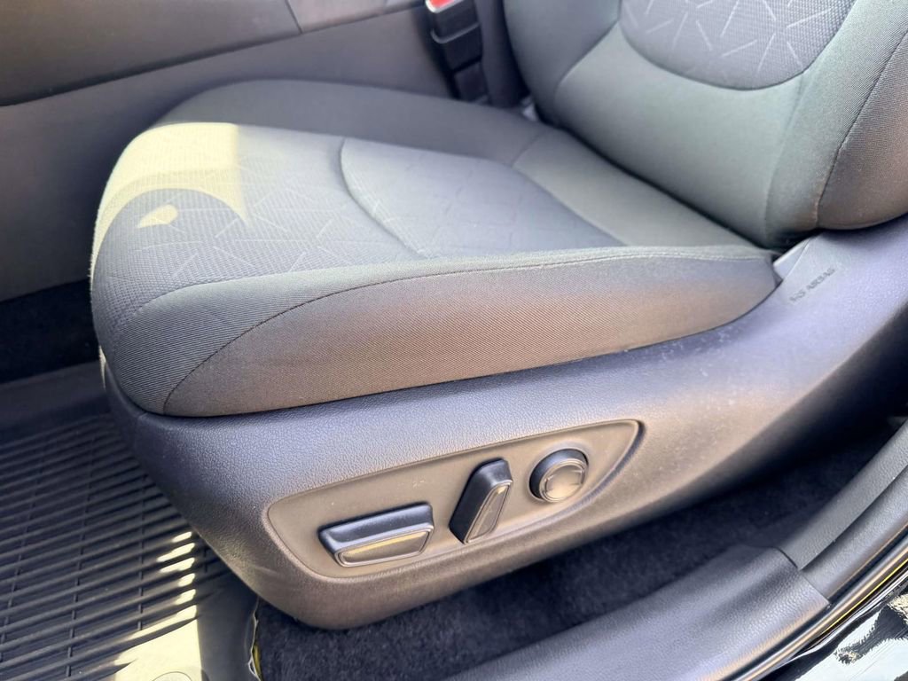 Certified 2025 Toyota RAV4 XLE image 17