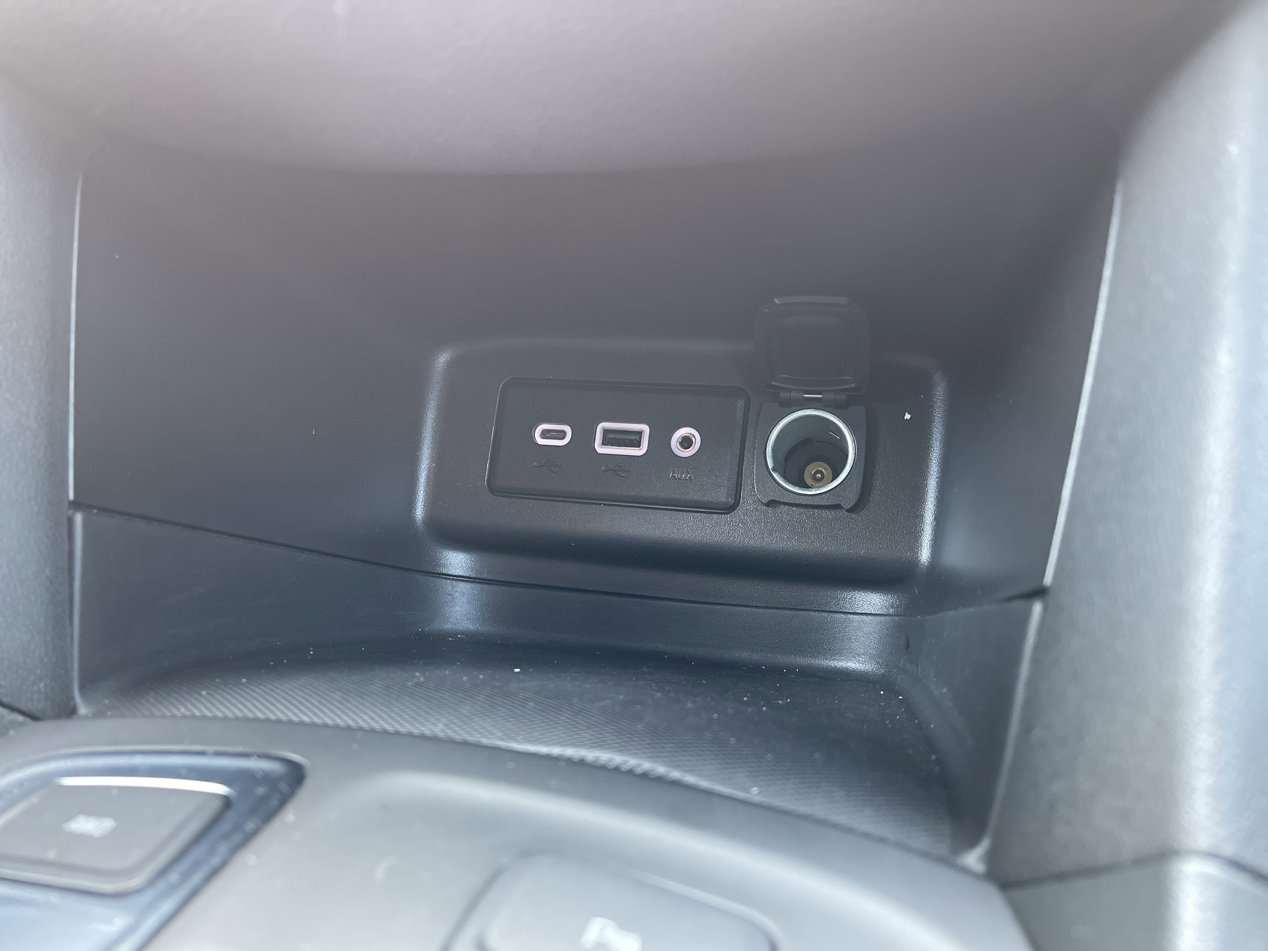 Used 2024 Chevrolet Equinox LT image 30