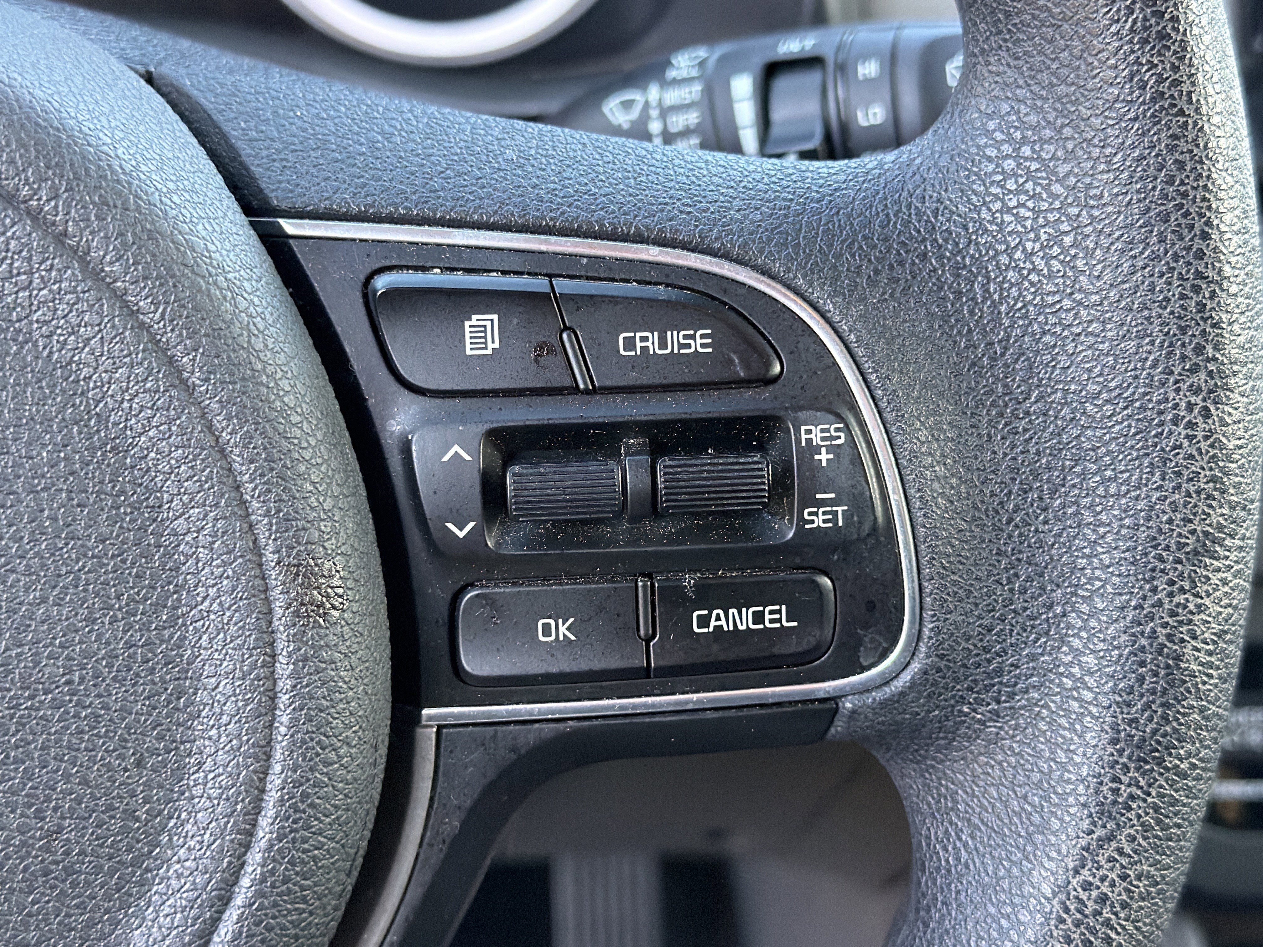 Used 2018 Kia Niro LX image 28