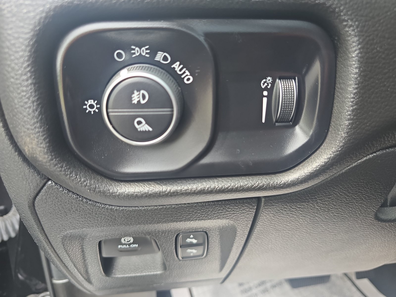 Used 2025 RAM 1500 Lone Star AWD/4WD image 26