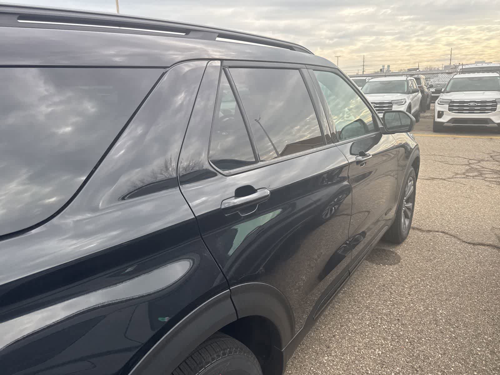 New 2026 Ford Explorer Active w/ Active Comfort Package AWD/4WD image 14