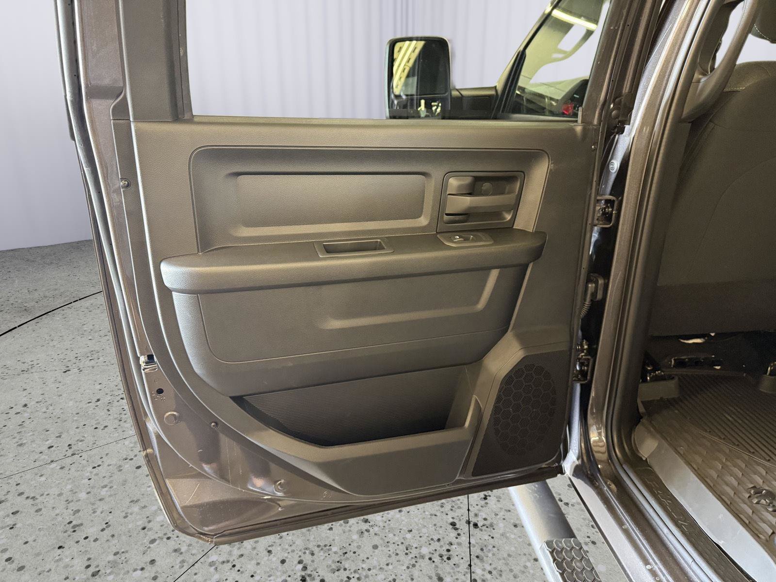 New 2026 RAM 2500 Tradesman AWD/4WD image 30