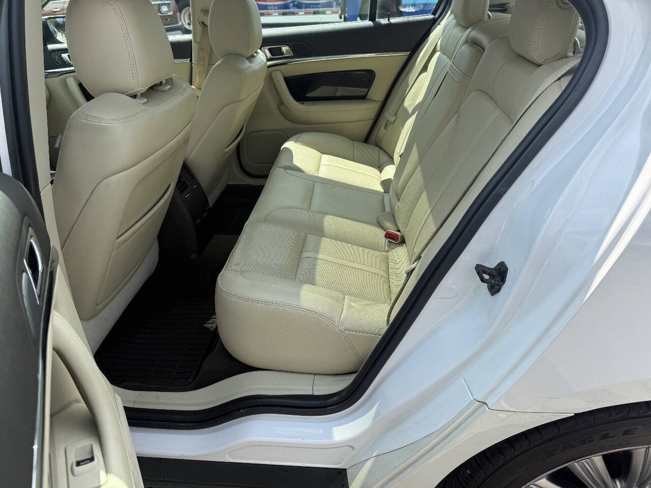 Used 2016 Lincoln MKS AWD w/ Equipment Group 101A image 22