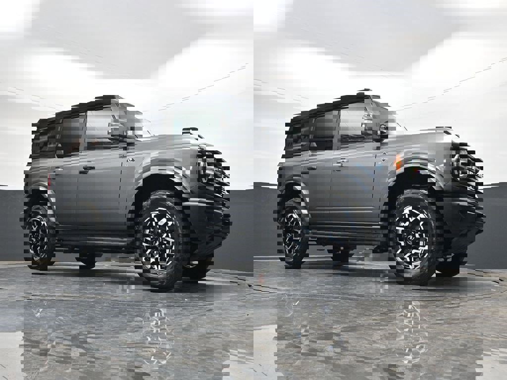 Used 2021 Ford Bronco Outer Banks image 25