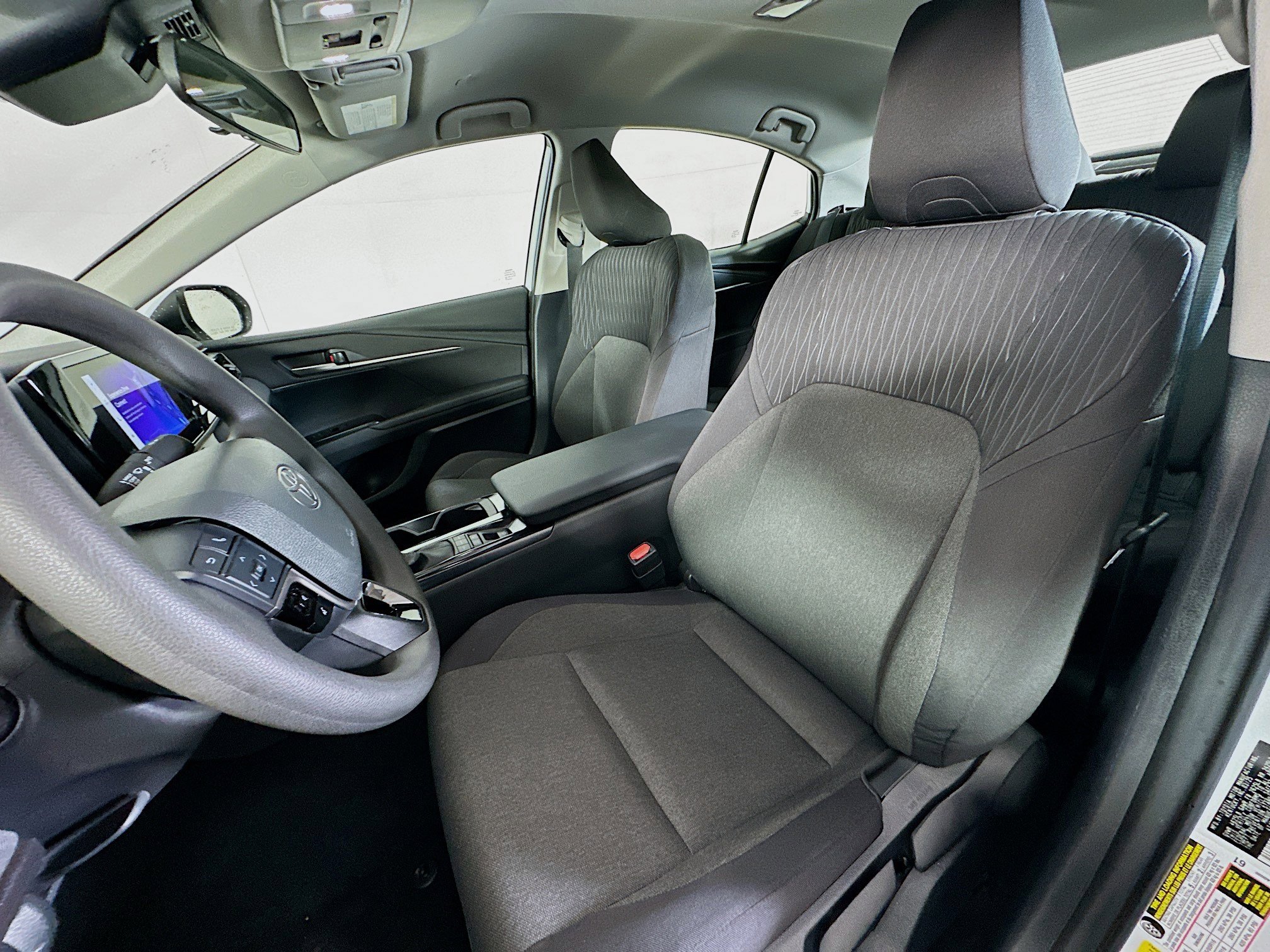 Used 2025 Toyota Camry LE image 13