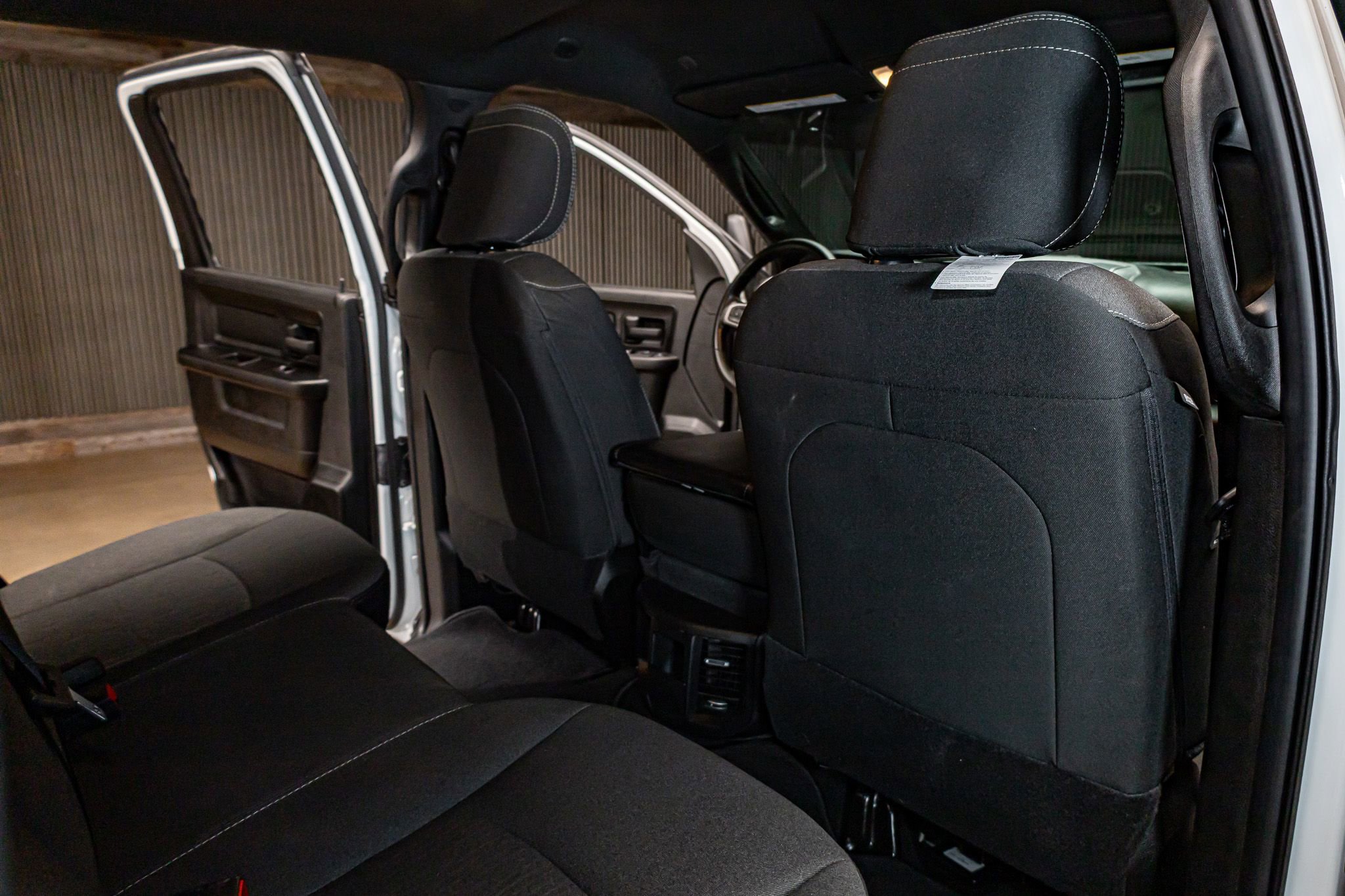 Used 2024 RAM 3500 Tradesman w/ Chrome Appearance Group image 27