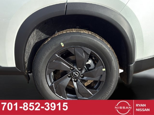 New 2026 Nissan Rogue SV w/ Cold Weather Package AWD/4WD image 31
