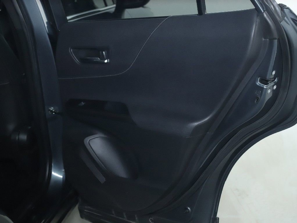 Used 2022 Toyota Venza XLE AWD/4WD image 32