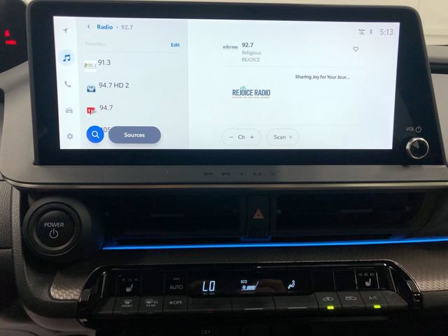 Used 2024 Toyota Prius XLE FWD image 21