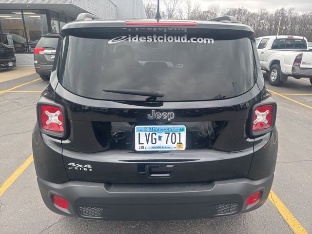 Used 2023 Jeep Renegade Latitude w/ Premium Group image 8