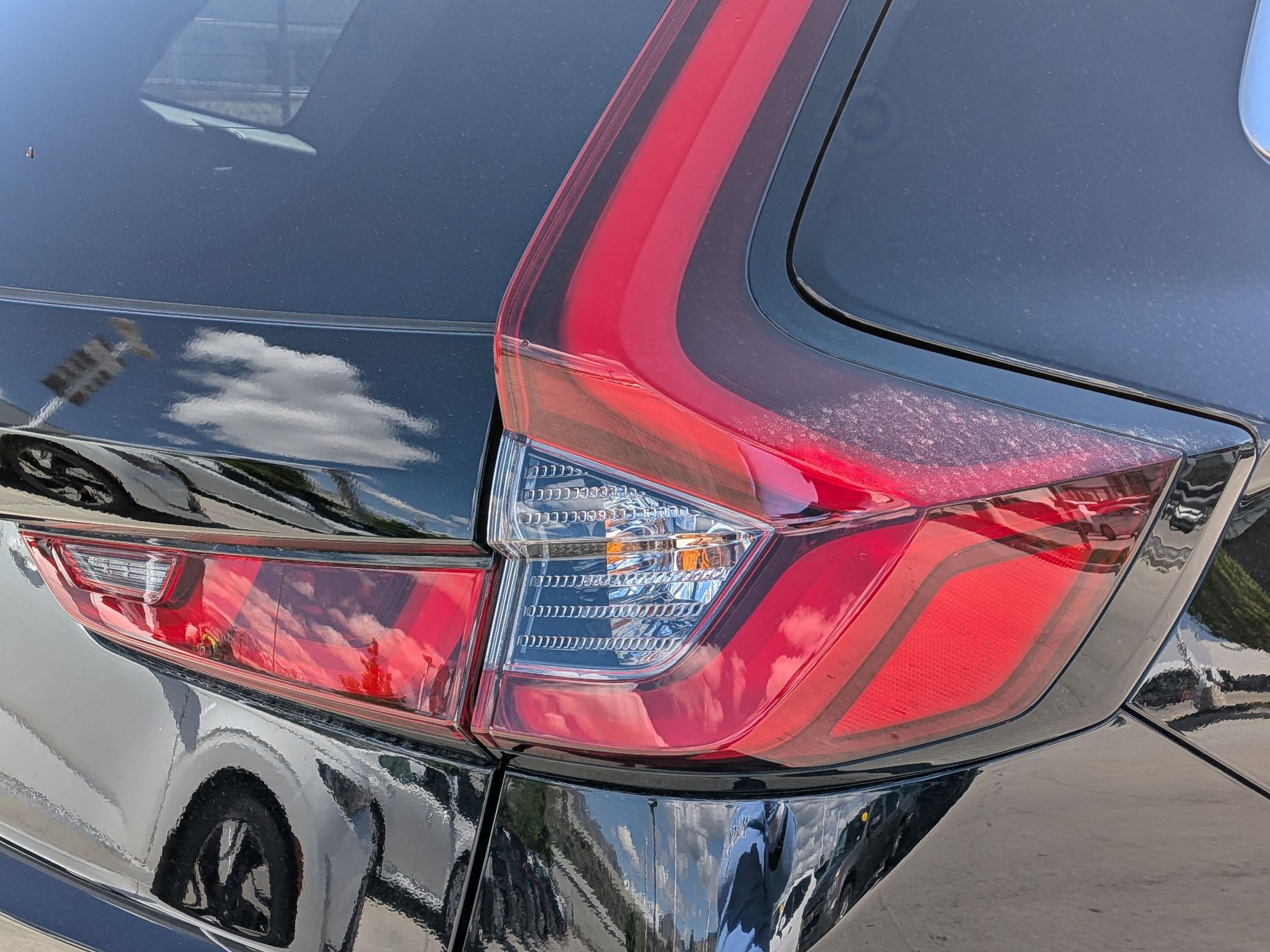 Used 2025 Honda CR-V LX image 12