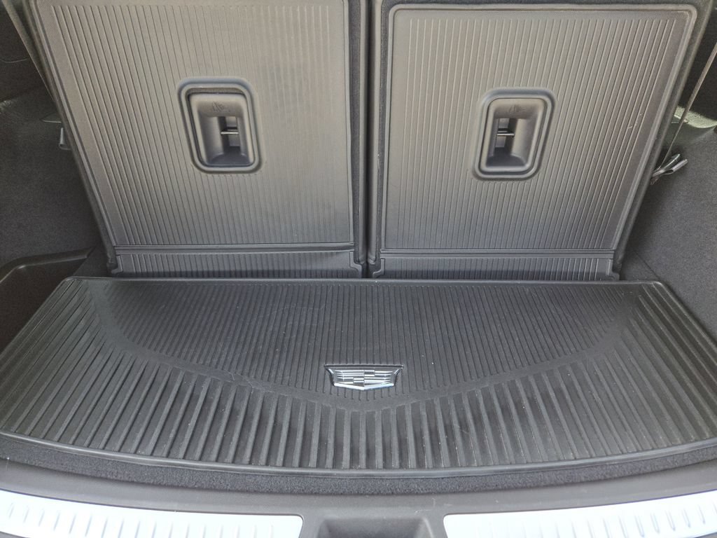 Used 2024 Cadillac XT6 Luxury w/ LPO, Floor Liner Package AWD/4WD image 28