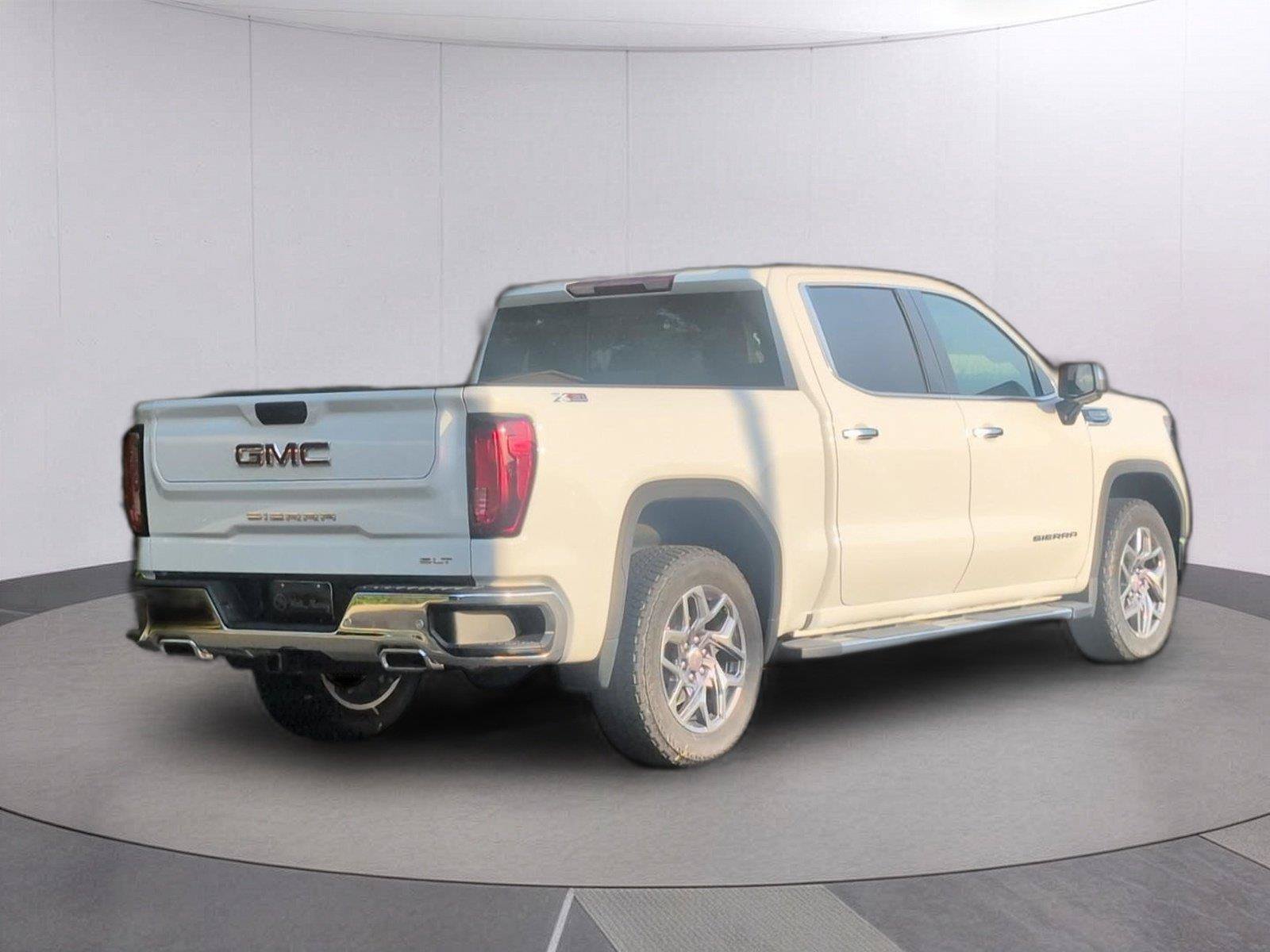 New 2026 GMC Sierra 1500 SLT w/ SLT Premium Plus Package AWD/4WD image 7